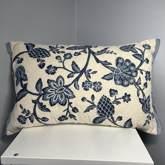 Pier 1 Imports Throw Pillows Set of 2 Embroidered Floral 12 x 19 - Picture 2 of 9